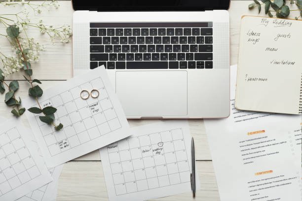 Élaboration du rétroplanning et gestion du calendrier de mariage par une organisatrice en Seine-et-Marne